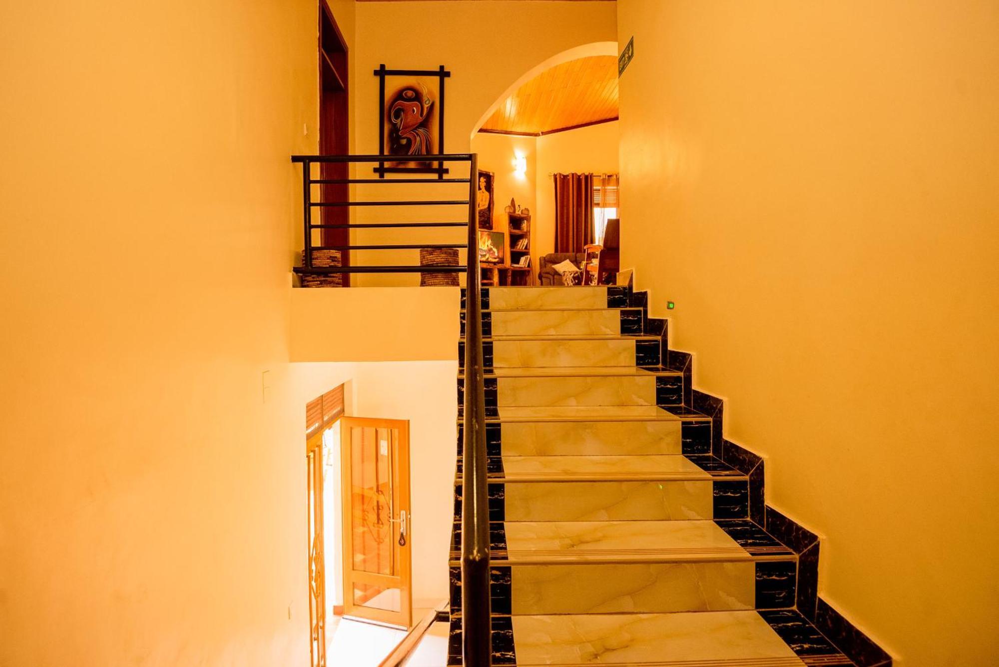 High Ground Villa Ltd Kigali Buitenkant foto