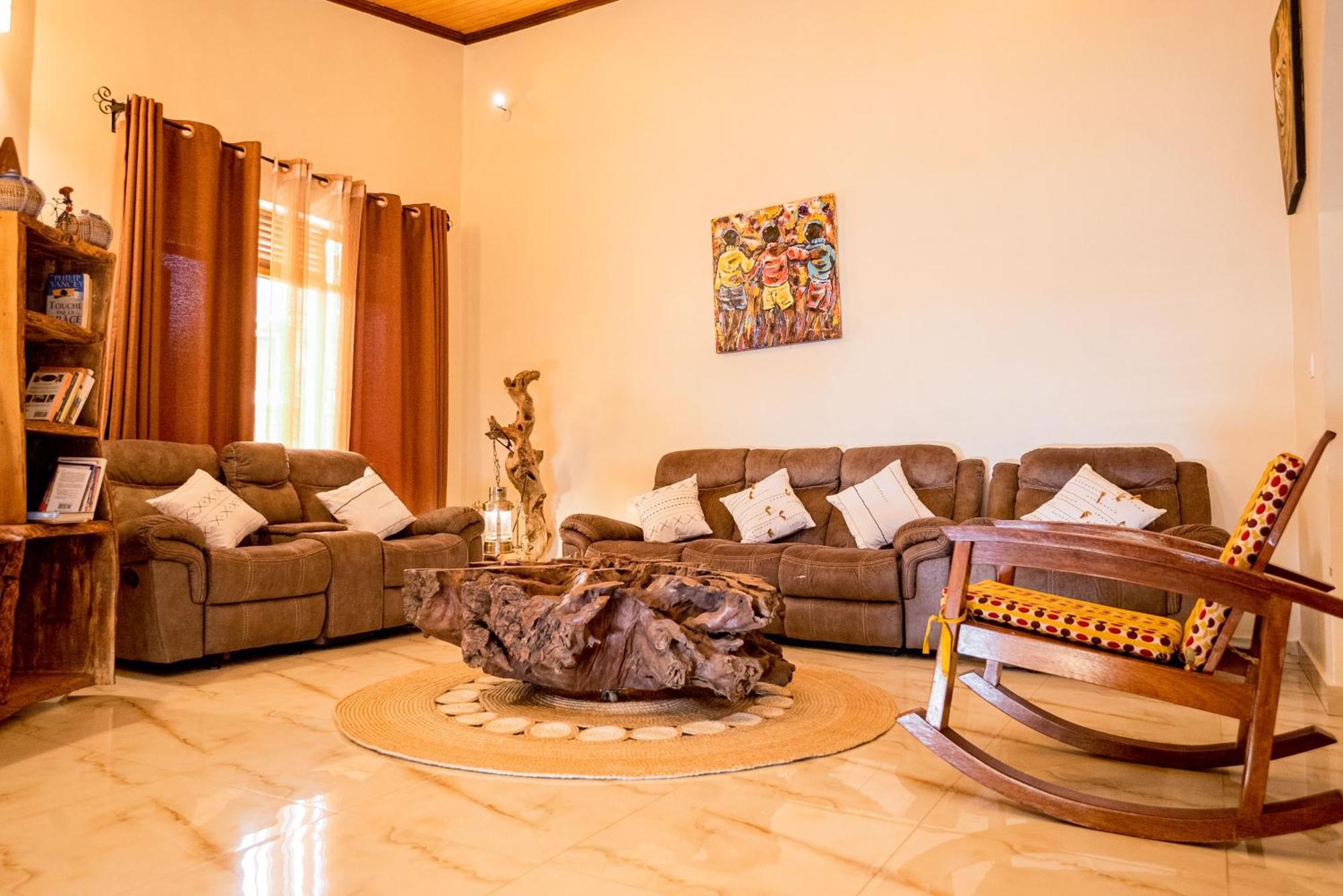 High Ground Villa Ltd Kigali Buitenkant foto